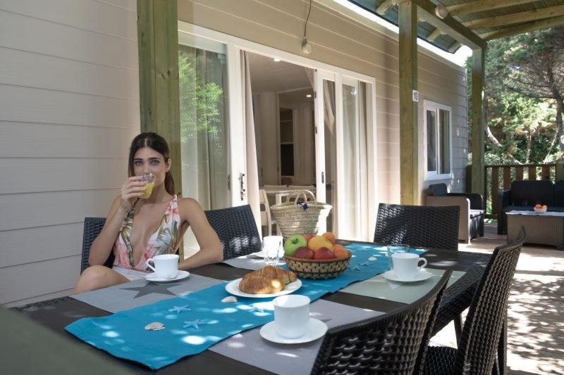 Villaggio Camping Torre Del Porticciolo Porto Conte Luaran gambar
